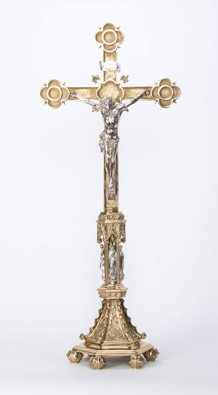 altar-cross-h126.jpg