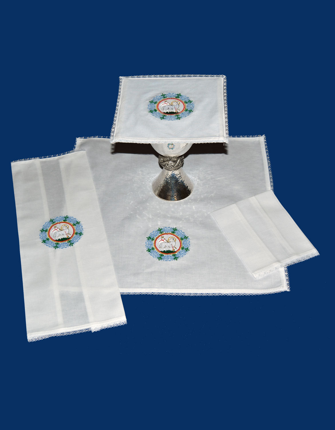 mass-linen-set-victorious-lamb-of-god-3023.jpg