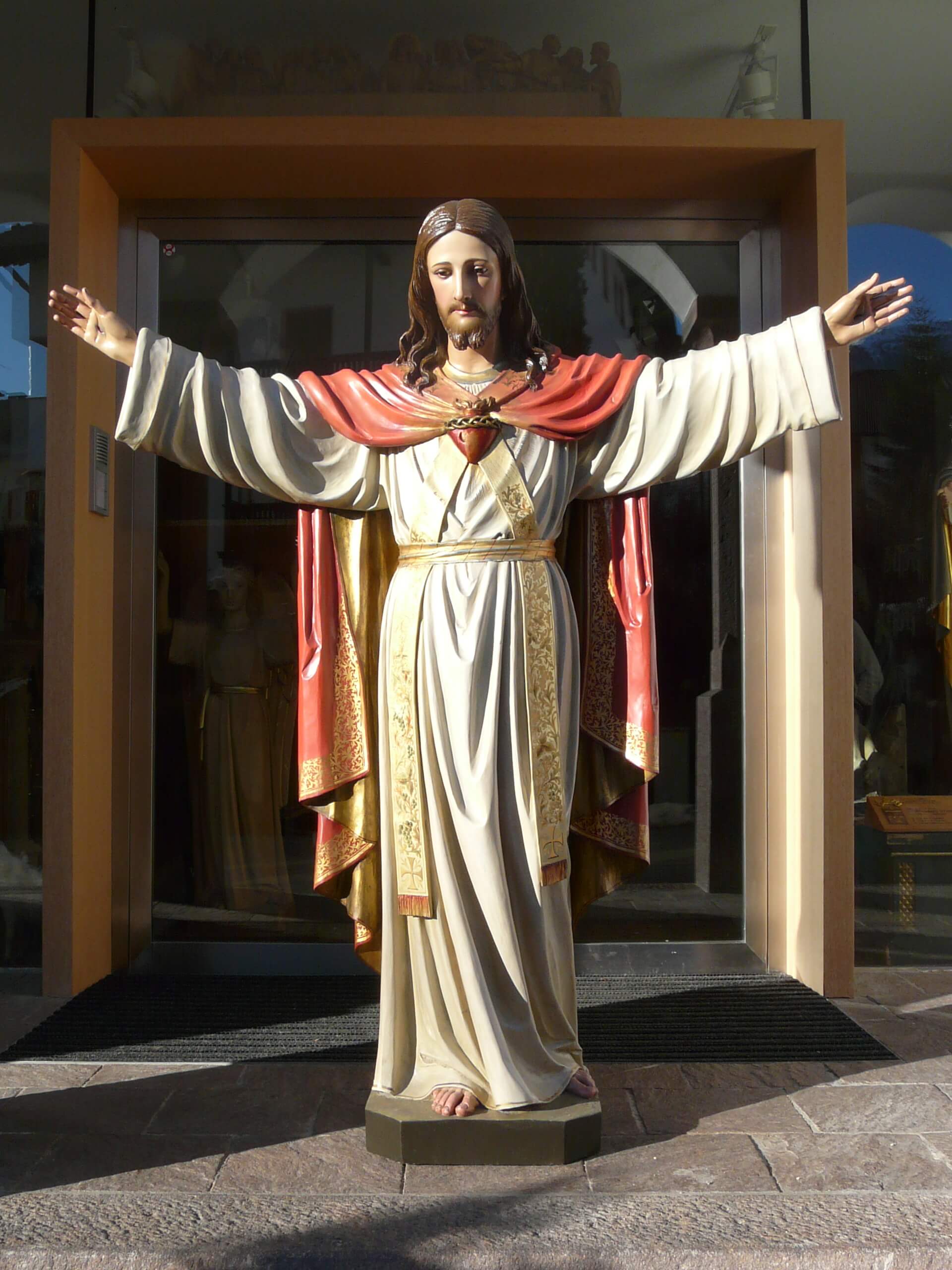 Sacred Heart of Jesus | Wood Carved Statue