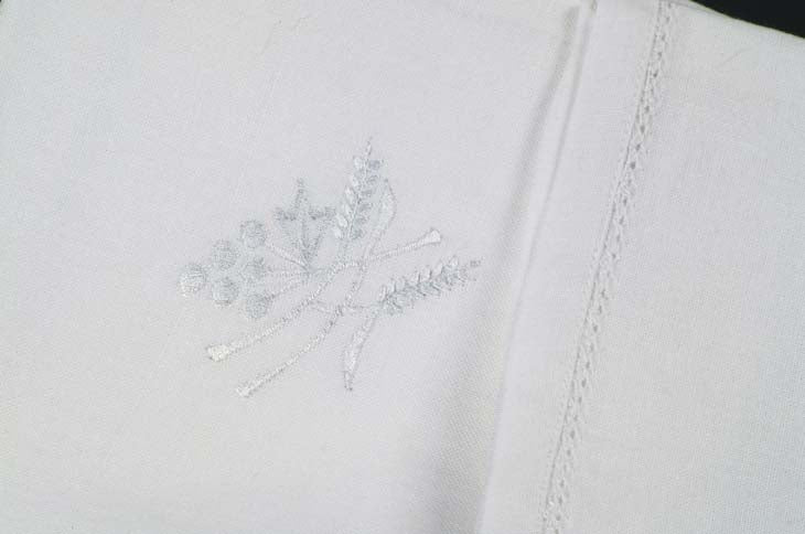 Linen Weave Mass Linens Embroidered with Grapes and Wheat Motif