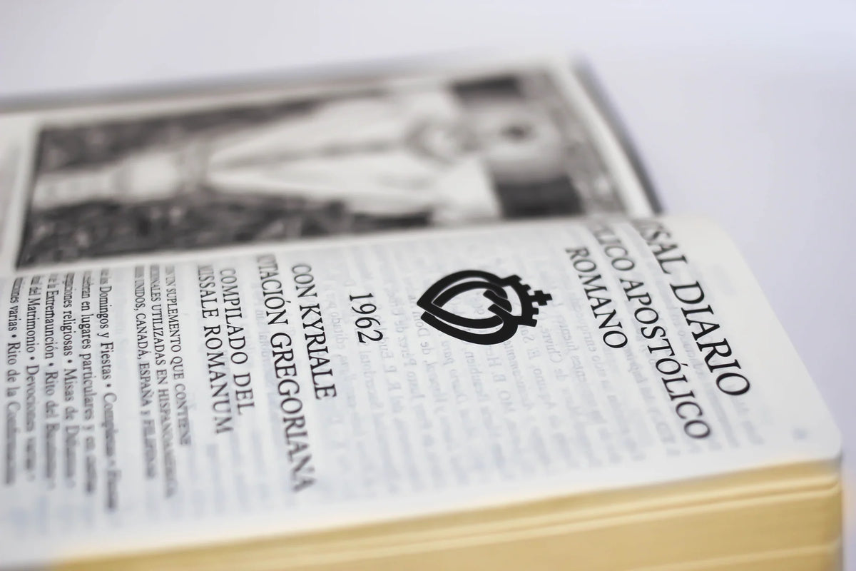 1962 Spanish–Latin Daily Missal (Misal Diario) | Angelus Press