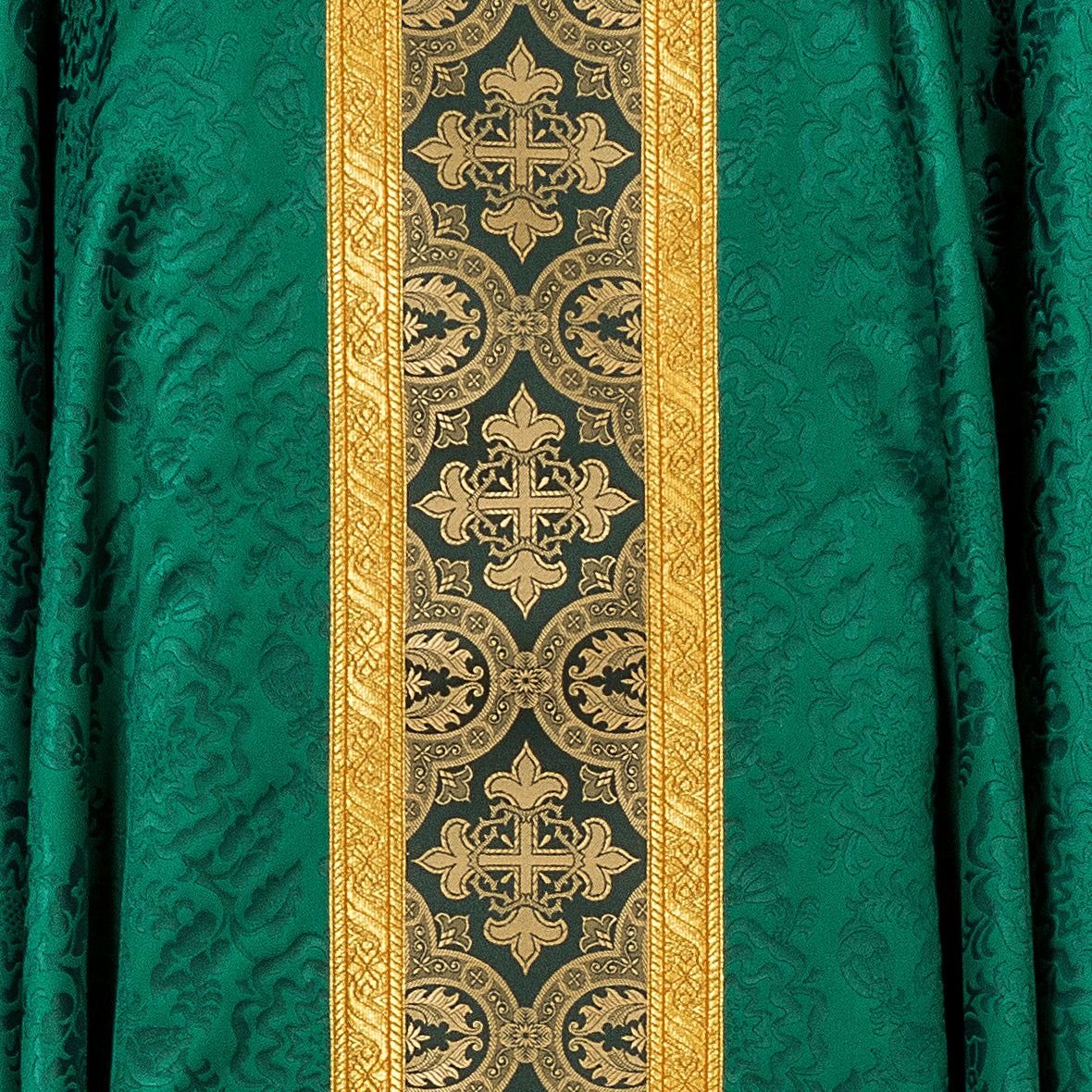 Lightweight Damask Dalmatic with Saxony Brocade - Arte/Grosse