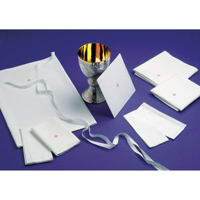 045.altarlinens.jpg
