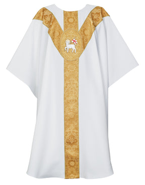 chasuble-triumphant-lamb-g66199a.jpg