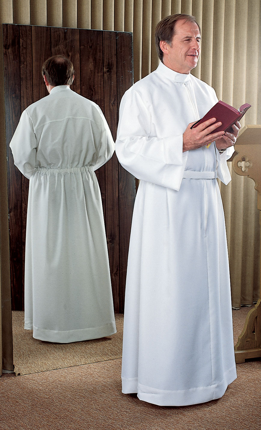 clergy-fitted-alb-450.jpg