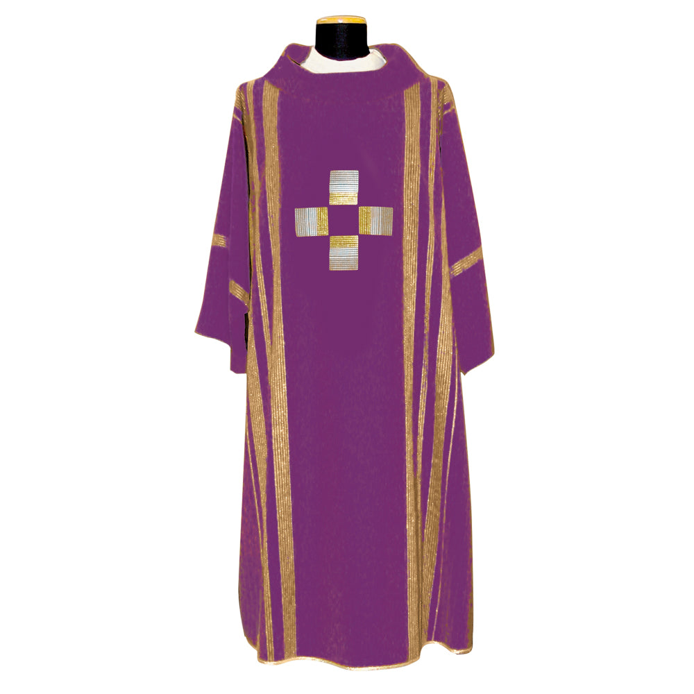 dalmatic-bold-cross-860.jpg