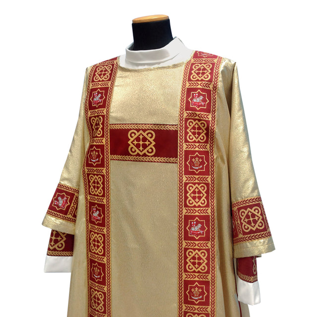 dalmatic-gold-assisi-485.jpg