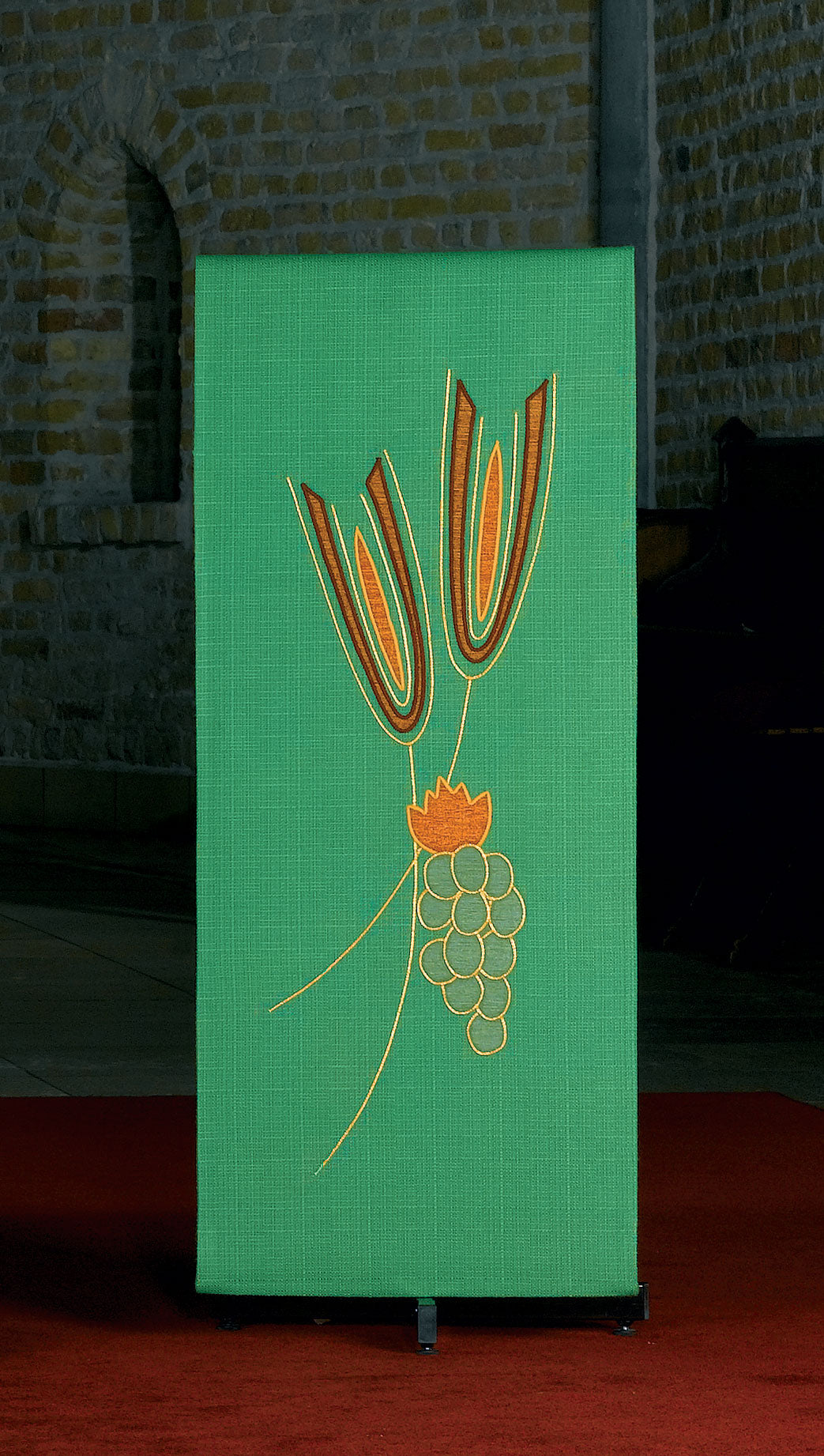 lectern-cover-wheat-grapes-62-3432-sm.jpg