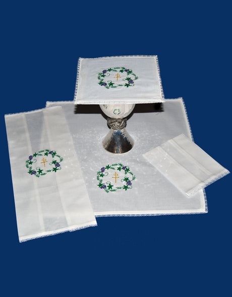 mass-linen-set-chi-rho-grapes-leaves-3020.jpg
