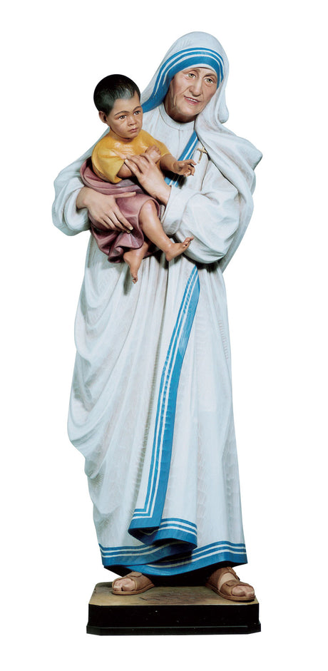 mother-teresa-of-calcutta-standing-850-sm.jpg