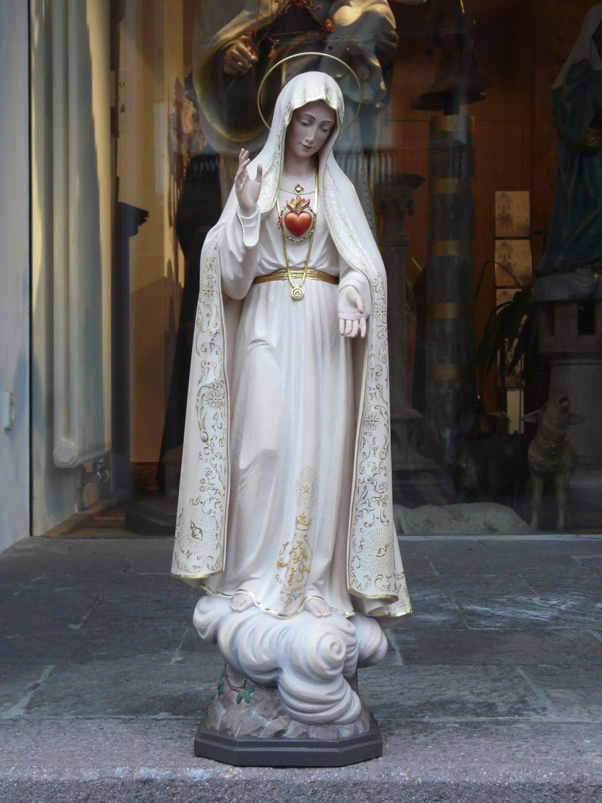 Our Lady of Fatima | Wood Carved Statue