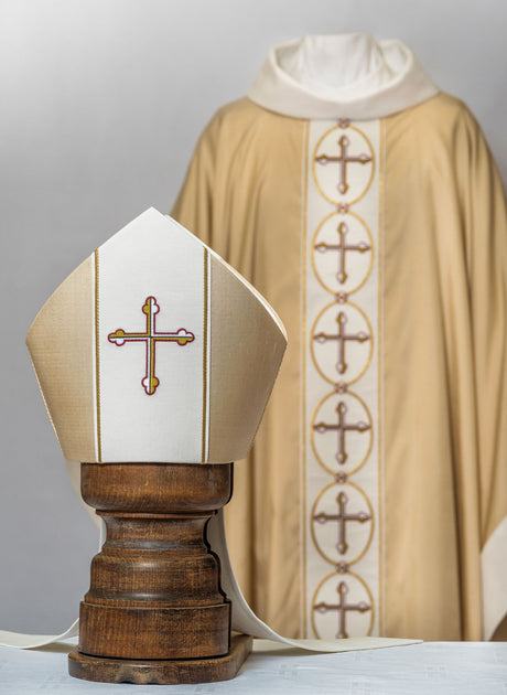 papal-mitre-115-14171-sm.jpg
