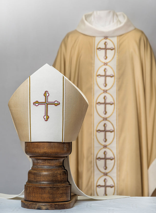 papal-mitre-115-14171-sm.jpg