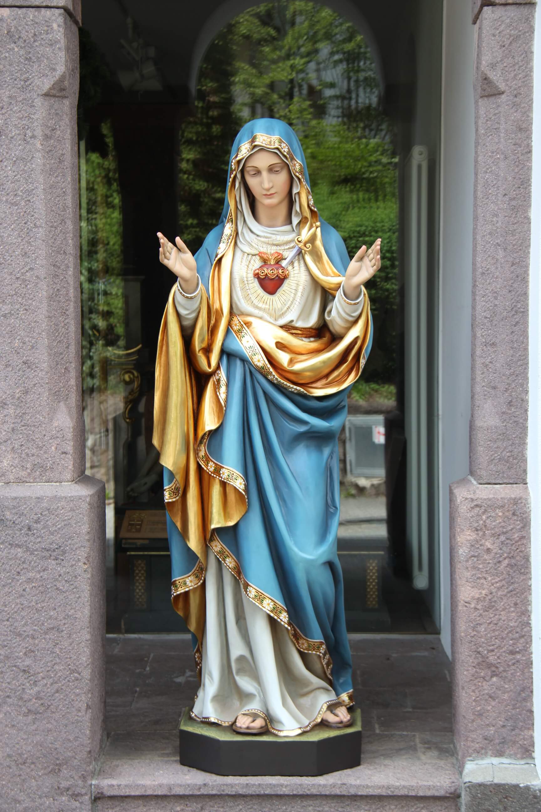 Sacred Heart of Mary | Wood Carved Statue