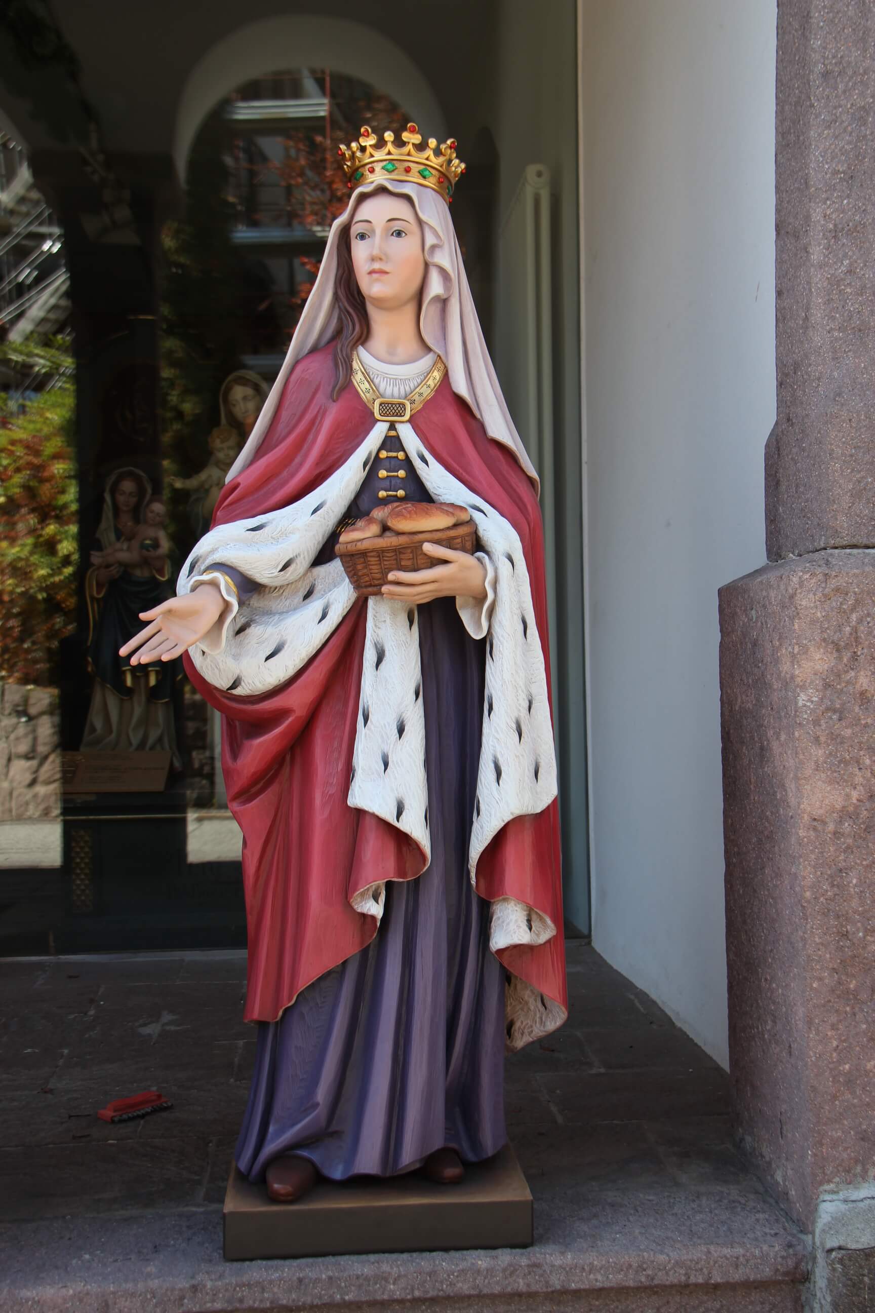 St Elizabeth of Hungary | Wood Carved Statue