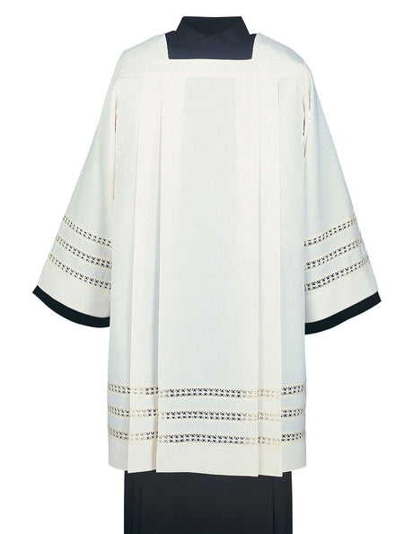 surplice-14-945.jpg